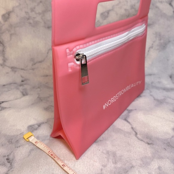 NORDSTROM Beauty Waterproof Bag - Picture 4 of 5